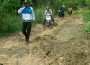yang naik motor, penumpangnya harus turun dulu yang naik motor, penumpangnya harus turun dulu